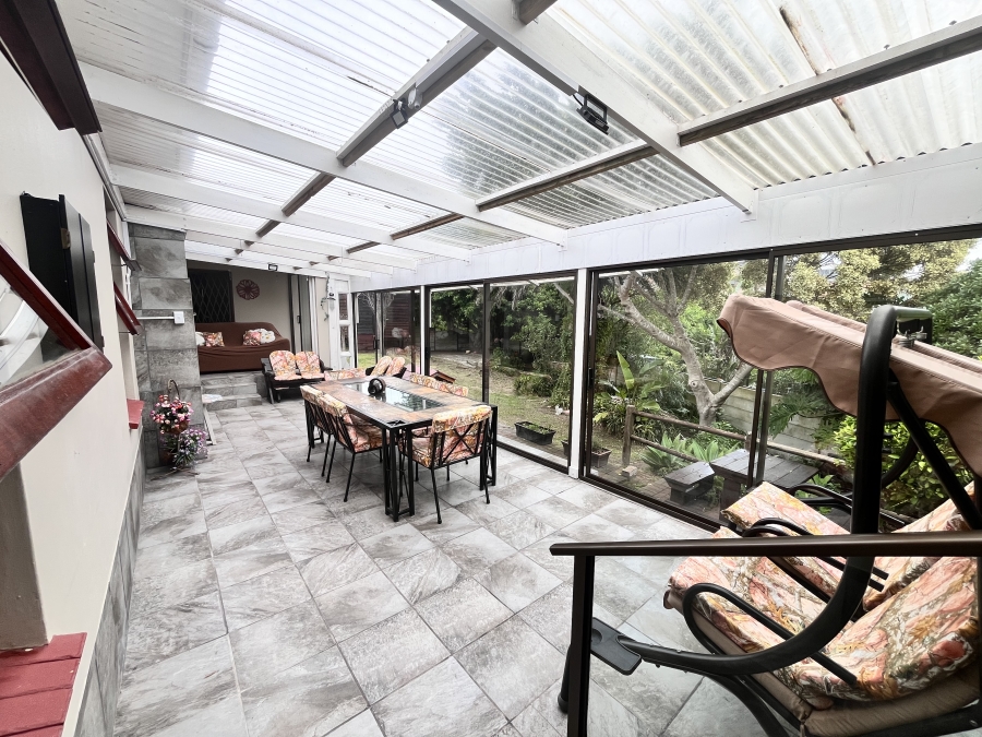 4 Bedroom Property for Sale in Dana Bay Western Cape
